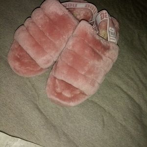 Uggs Fluff  Yeah Slides